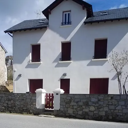 Maison Familiale 5 Chambres, Jardin Avec Barbecue, Parking * Font-Romeu-Odeillo-Via